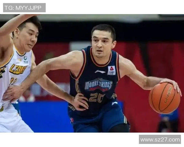 上海篮球队团队协作引发热议球迷对战术配合与球员默契提出质疑 上海篮球队团队协作引发热议球迷对战术配合与球员默契提出质疑