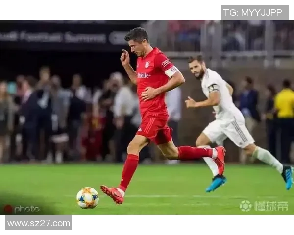 成都足球队的崛起之路:一段激情与奋斗交织的纪实故事 成都足球队的崛起之路:一段激情与奋斗交织的纪实故事